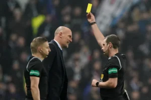 Following a fight with the referee, Philippe Clement was given a match ban.