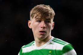 Montgomery, a Celtic sensation, signs a loan with Motherwell.