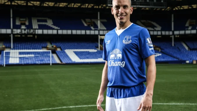 Andy Johnson claims that the "underrated" player he played with at Everton was "top class."