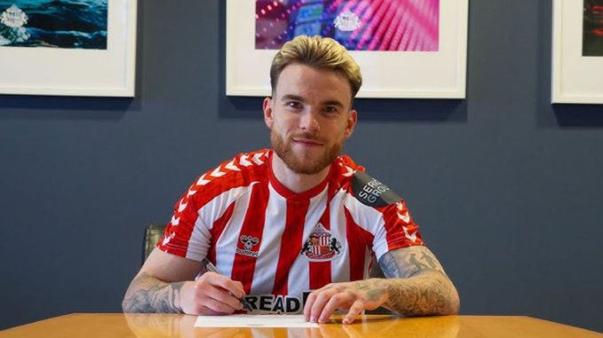 aaron connolly signs for sunderland