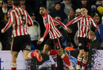 Leeds now considering signing £5m Sunderland star and interesting striker